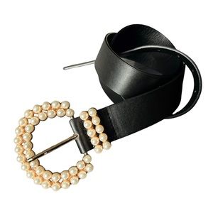 Head Over Heels Black Belt with Pearl Buckle